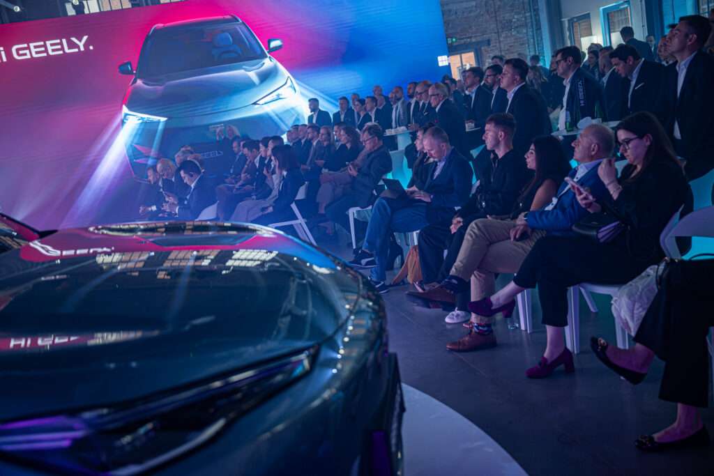 Geely działa w Polsce. Elektryczny EX5 w leasingu od 699 zł 3 geely polska
