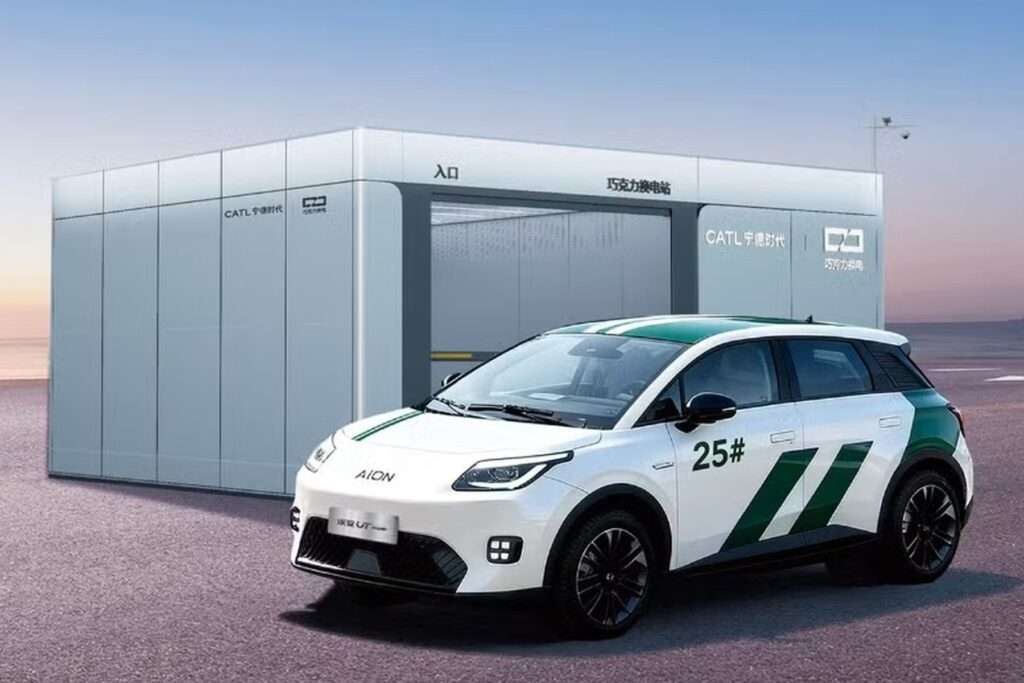 Aion UT Super ma 500 km zasięgu, kosztuje 27,5 tys. zł. Wymienia baterię w 99 sekund 1 gac aion 2