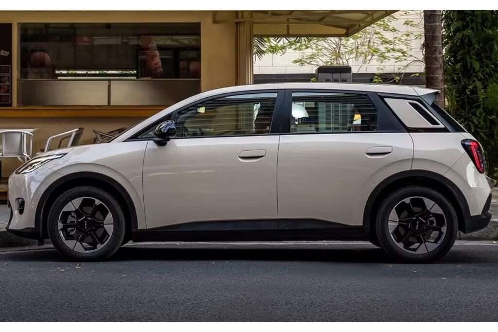 Aion UT Super ma 500 km zasięgu, kosztuje 27,5 tys. zł. Wymienia baterię w 99 sekund 2 gac aion 3