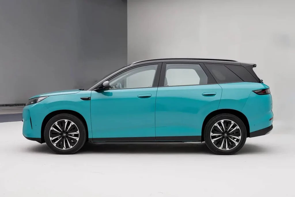 Nowy BYD Atto 3: Większy zasięg, RWD i cena od 69 000 zł w Chinach 1 Nowy BYD Atto 3