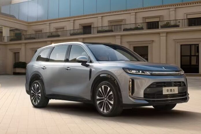 Nowy SUV SGMW Huajing S zaprezentowany podczas oficjalnej premiery rynkowej