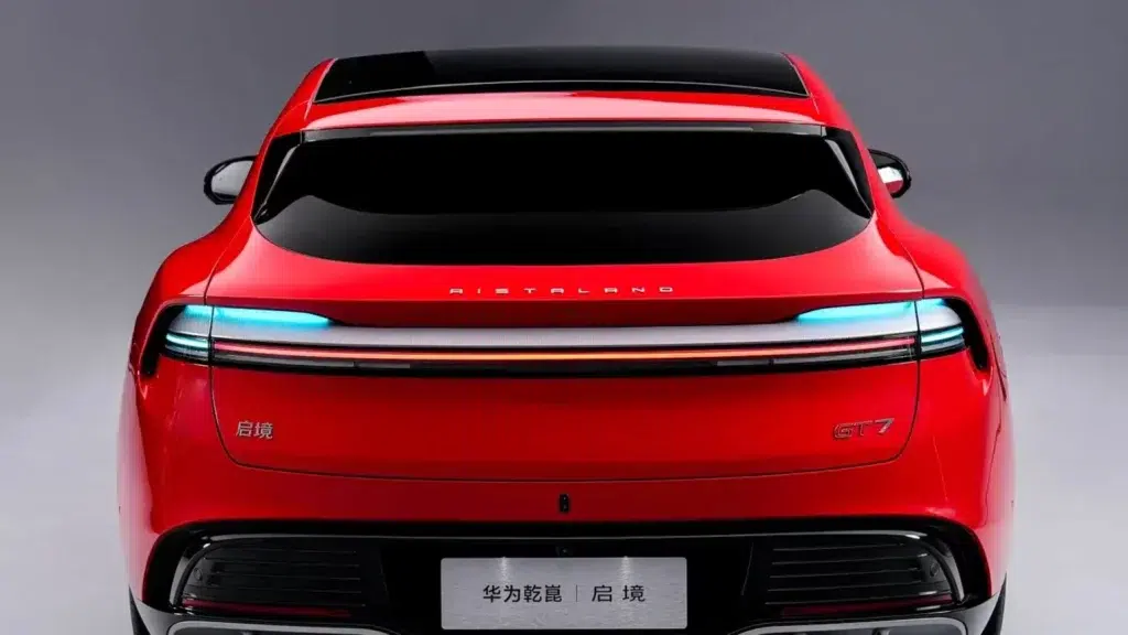 Aistaland GT7 oficjalnie w sprzedaży. Shooting brake z Huawei za 119 000 zł 2 Aistaland GT7