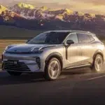 Lynk & Co 08 EM-P w nowej wersji. Kosztuje od 112 000 zł 7 lynk co 08