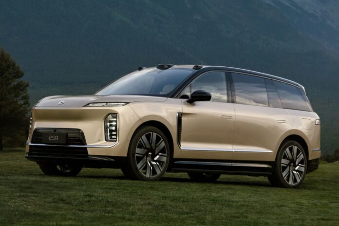 Elektryczny SUV premium Nio ES9 debiutuje oficjalnie na chińskim rynku jako nowy flagowiec marki