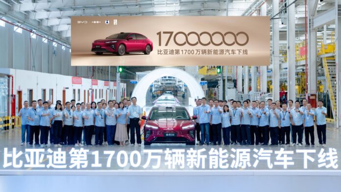Elektryczny sedan BYD Seal 08 w pełnej okazałości jako flagowy model z linii Ocean