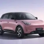 Geely E2 jedzie do Europy. Chiński bestseller celuje w BYD Dolphin Surf 4 e59bbee78987 34 e1780971822692