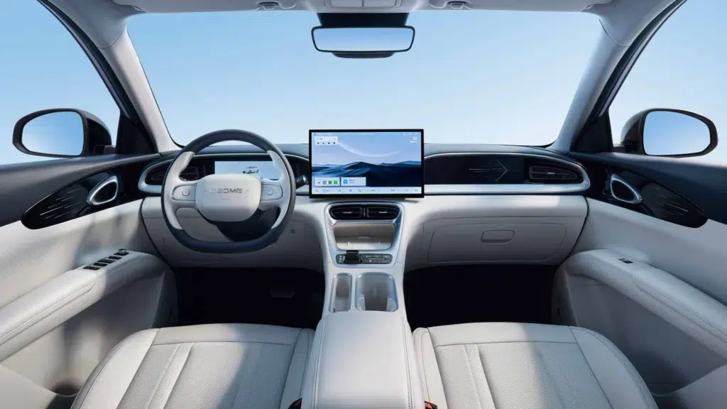 Geely E2 jedzie do Europy. Chiński bestseller celuje w BYD Dolphin Surf 2 Geely E2 – chiński bestseller Galaxy Xingyuan w wersji eksportowej