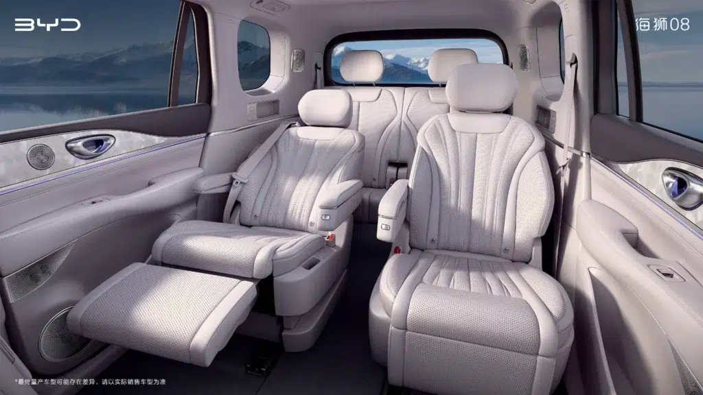 BYD Sealion 08 w przedsprzedaży. Flagowy SUV serii Ocean kosztuje od 175 000 zł 2 BYD Sealion 08 DM-i – wersja hybrydowa plug-in na przedsprzedaży