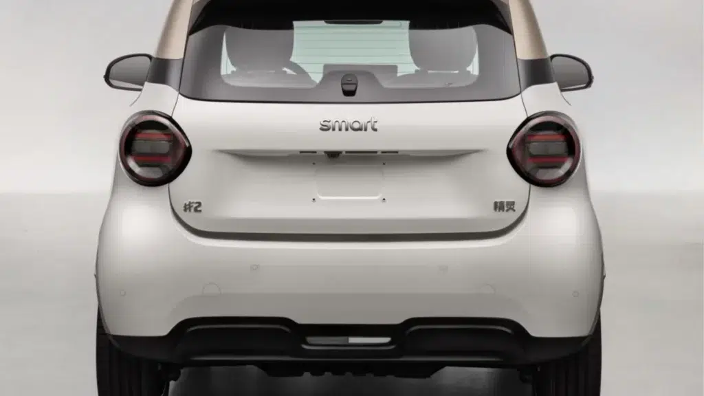 Smart #2 to nowy ForTwo. Elektryk ma 2,75 metra i 82 KM 1 Smart #2 – sylwetka boczna następcy ForTwo