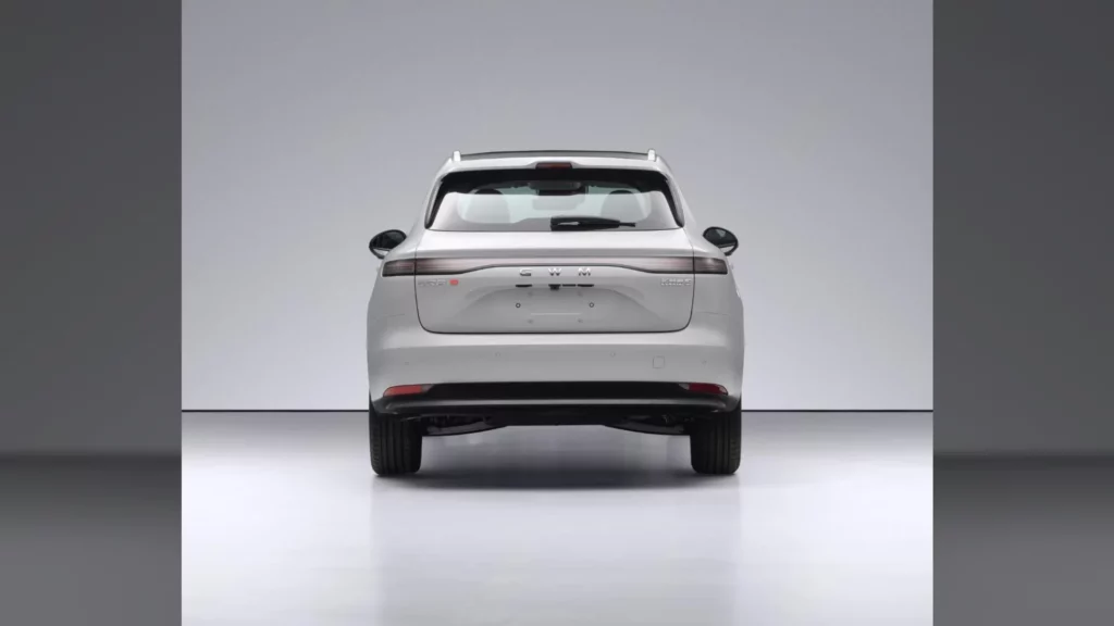 GWM uzupełnia ofertę Ory o napęd PHEV. Ora 5 GT jako pierwsza hybryda plug-in marki 1 GWM Ora 5 GT PHEV – przeprojektowana tylna część nadwozia z lampami
