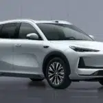 Geely EX5 z gigantycznym bagażnikiem z przodu. Premiera we wrześniu 7 geely ex5 miit